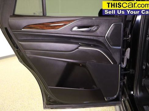 Used 2023 Cadillac Escalade Luxury RWD image 33