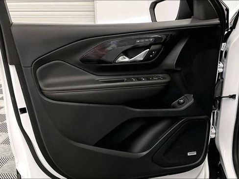 Used 2023 GMC Terrain AT4 w/ Infotainment Package II image 21