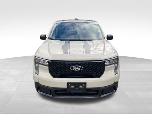 New 2025 Ford Maverick XLT w/ XLT Luxury Package image 8