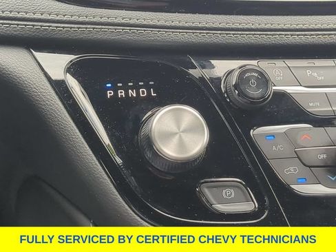 Used 2025 Chrysler Pacifica Limited FWD image 35