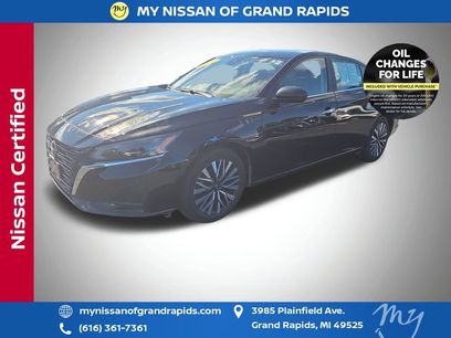 Used 2025 Nissan Altima 2.5 SV