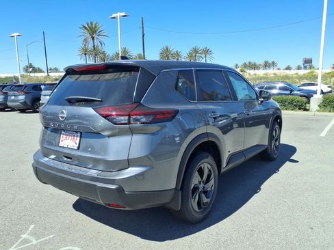New 2026 Nissan Rogue SV FWD image 5
