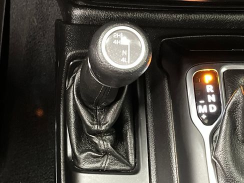 Used 2021 Jeep Wrangler Unlimited Sport AWD/4WD image 16