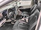 Used 2017 Chrysler Pacifica Touring-L FWD image 16