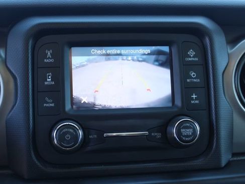 Used 2021 Jeep Wrangler Unlimited Sport AWD/4WD image 26