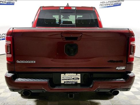 Used 2019 RAM 1500 Laramie w/ Sport Appearance Package AWD/4WD image 4