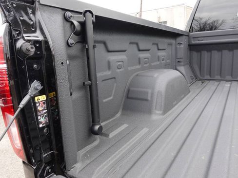 Used 2022 GMC Sierra 1500 Elevation image 27