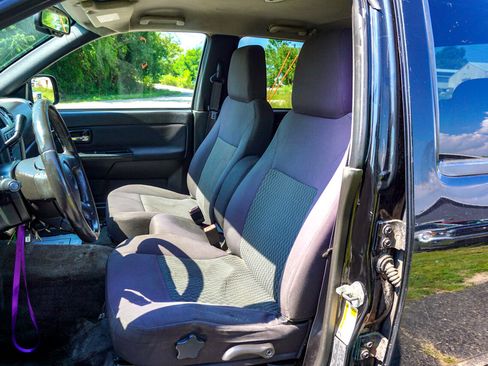 Used 2012 GMC Canyon SLE image 18