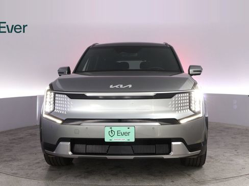 Used 2024 Kia EV9 Land AWD/4WD image 12