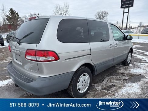 Used 2001 Toyota Sienna CE image 8