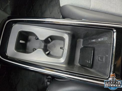 Used 2024 Volkswagen ID.4 Pro RWD image 31