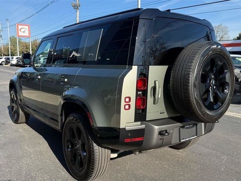 Used 2023 Land Rover Defender 110 X-Dynamic SE AWD/4WD image 5