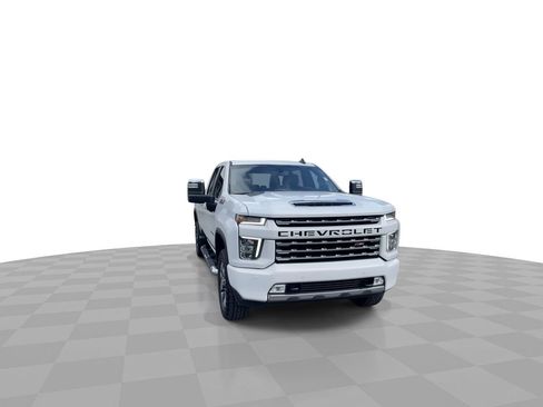 Used 2022 Chevrolet Silverado 2500 LT w/ Z71 Chrome Sport Edition AWD/4WD image 2