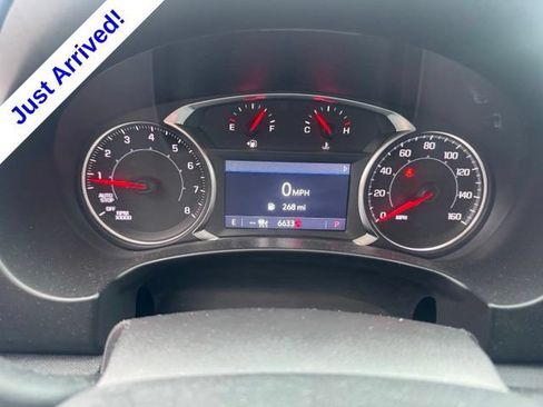 Used 2024 GMC Terrain SLT w/ Elevation Edition FWD image 12