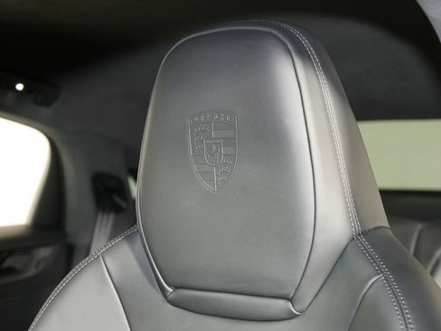 Certified 2025 Porsche Cayenne GTS AWD/4WD image 21