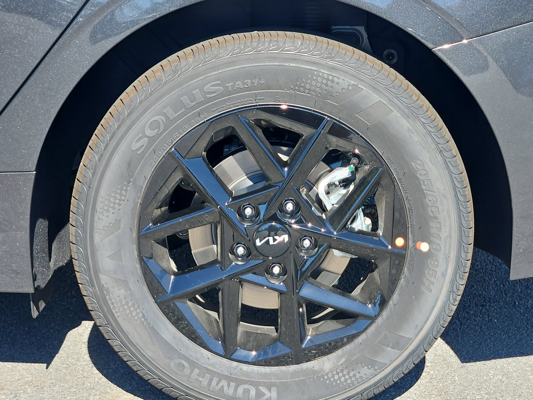 New 2026 Kia K5 LXS FWD image 13