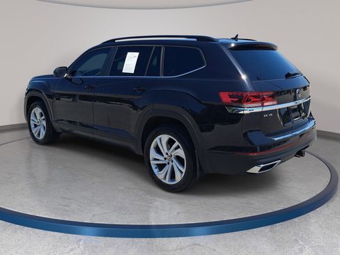 Certified 2023 Volkswagen Atlas SE w/ Panoramic Sunroof Package AWD/4WD image 7
