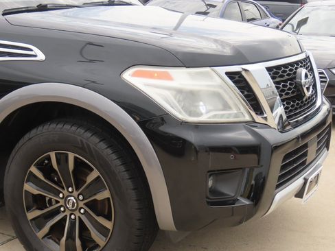 Used 2017 Nissan Armada Platinum w/ Interior Lighting Package RWD image 6