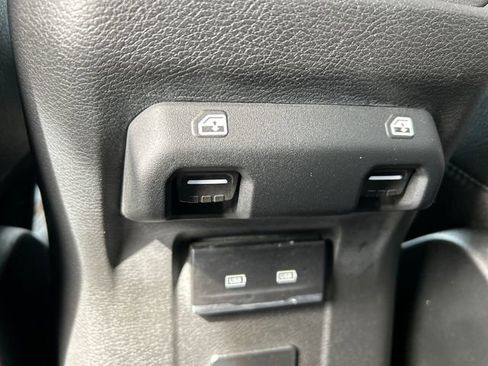 Used 2022 Jeep Gladiator Overland image 22