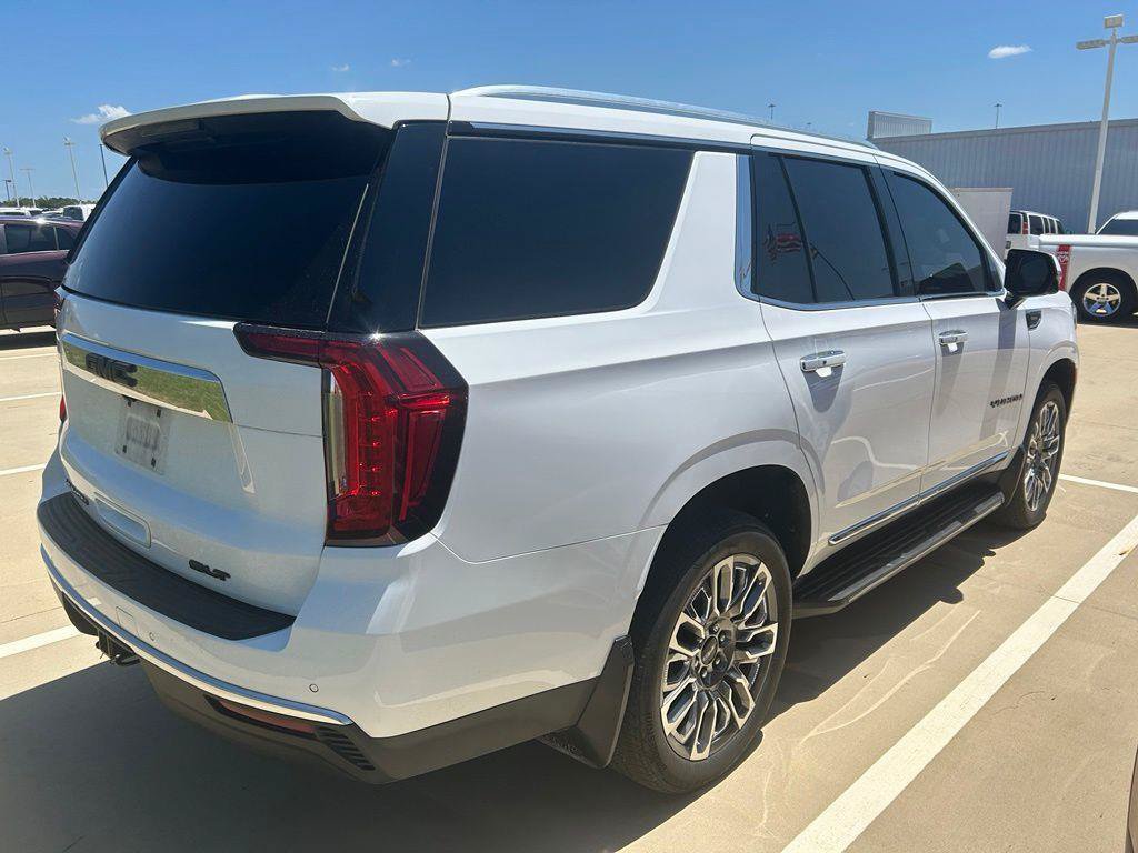 Used 2022 GMC Yukon SLT w/ SLT Luxury Package AWD/4WD image 5