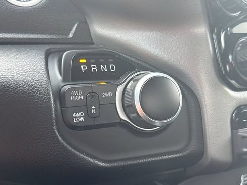 Used 2024 RAM 2500 Big Horn w/ Sport Appearance Package AWD/4WD image 29