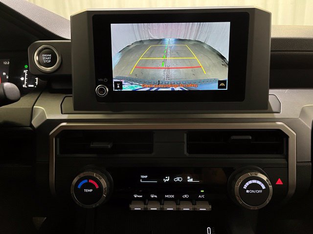 Used 2025 Toyota 4Runner SR5 AWD/4WD image 18