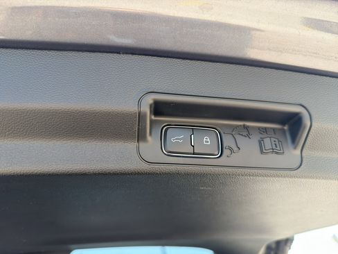 Used 2023 Ford Explorer XLT w/ Equipment Group 202A image 20