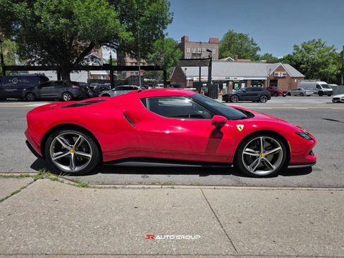 Used 2022 Ferrari 296 GTB RWD image 6