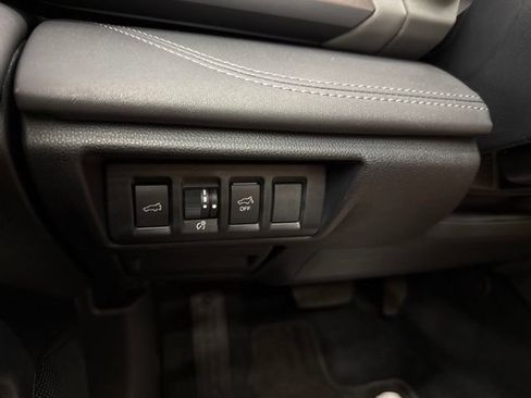 Used 2024 Subaru Outback Limited AWD/4WD image 21