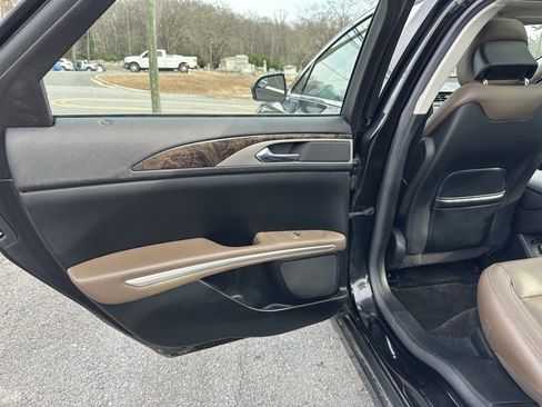 Used 2015 Lincoln MKZ Base w/ Equipment Group 101A Select image 20