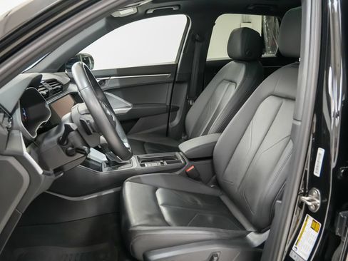 Used 2022 Audi Q3 2.0T Premium w/ Convenience Package AWD/4WD image 5