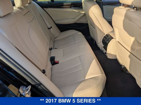 Used 2017 BMW 530i xDrive image 34