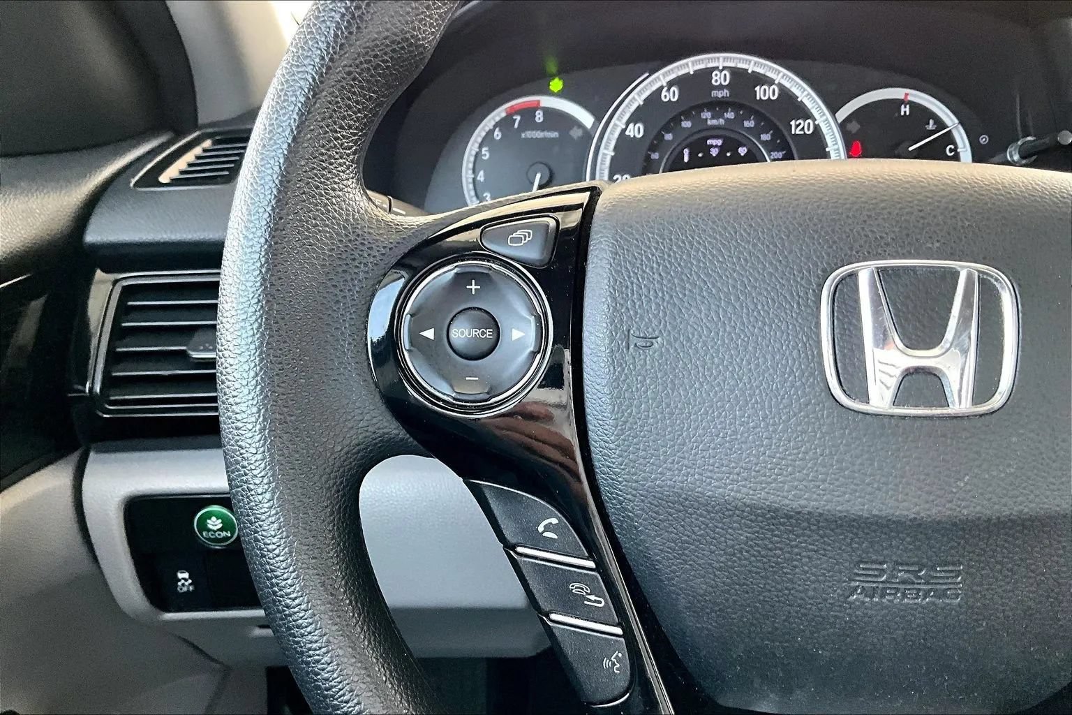Used 2016 Honda Accord LX image 10