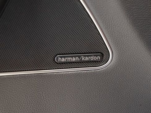 Used 2023 Maserati Levante GT AWD/4WD image 8