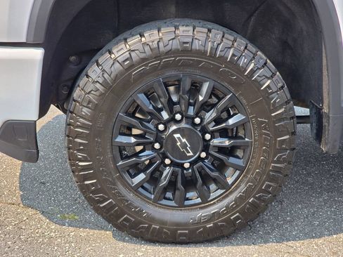 Certified 2024 Chevrolet Silverado 2500 LTZ w/ LTZ Plus Package AWD/4WD image 25