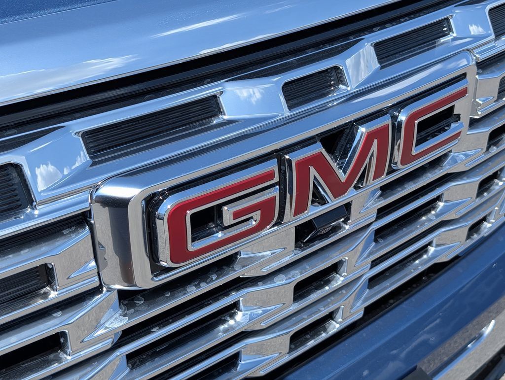 New 2027 GMC Terrain Denali w/ LPO, Floor Liner Package AWD/4WD image 32