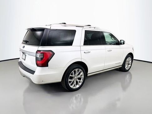 Used 2019 Ford Expedition Platinum image 7