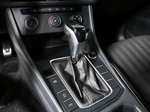 Certified 2024 Volkswagen Jetta Sport FWD image 19