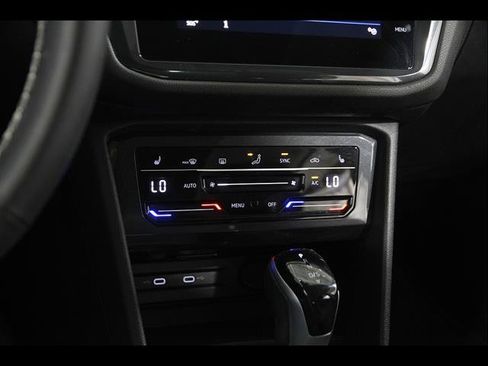 Certified 2024 Volkswagen Tiguan SE AWD/4WD image 13