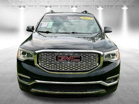 Used 2017 GMC Acadia Denali w/ Technology Package AWD/4WD image 2