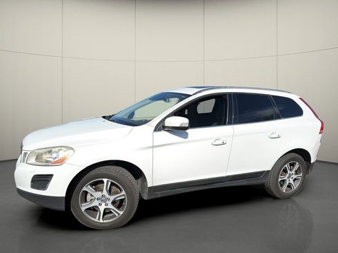 Used 2013 Volvo XC60 T6 image 3