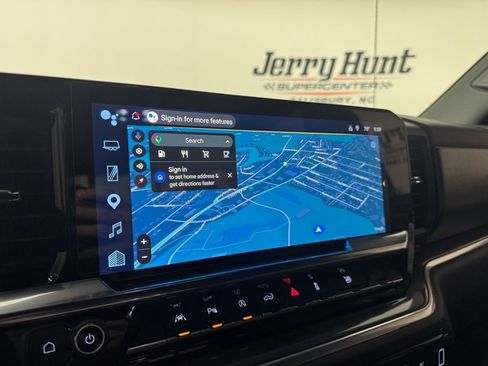 Used 2025 Chevrolet Silverado 1500 High Country w/ Technology Package AWD/4WD image 21