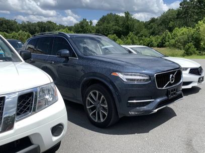 Used 2019 Volvo XC90 T5 Momentum w/ Protection Package Premier