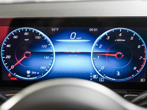 Certified 2023 Mercedes-Benz GLB 250 image 17