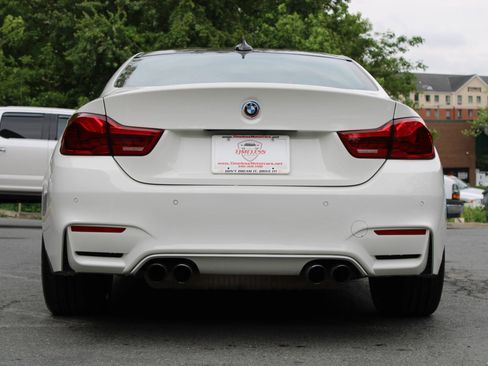 Used 2018 BMW M4 Coupe RWD image 5
