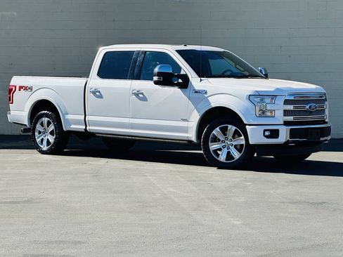 Used 2017 Ford F150 Platinum w/ Equipment Group 701A Luxury AWD/4WD image 3