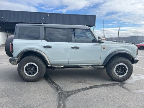 Used 2021 Ford Bronco Badlands image 8