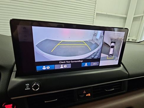 New 2026 Honda Pilot Touring image 19