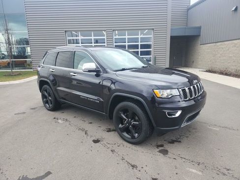 Used 2020 Jeep Grand Cherokee Limited image 3
