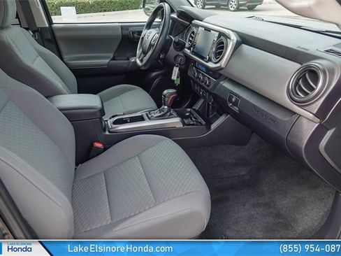Used 2022 Toyota Tacoma SR5 image 18